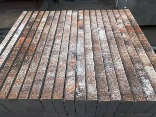 Бордюр садовый 1000х200х80 №12 "Яшма", фактура гладкий, гранитная, мрамор-1